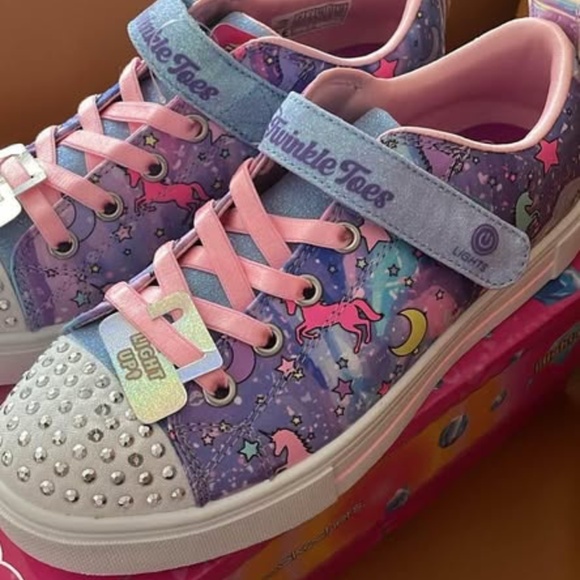 BRAND NEW girl youth skechers unicorn light up velcro shoes size 3Y (lights up) - Picture 6 of 8